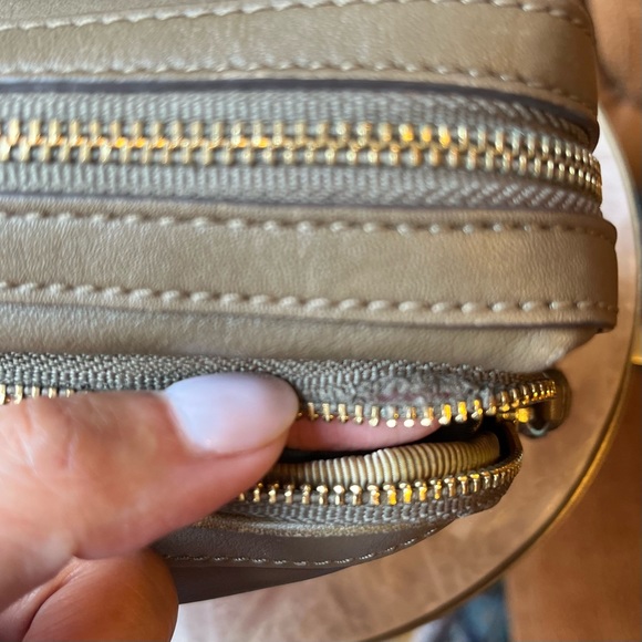 Anya Hindmarch vintage leather Makeup Travel Bag tan olive color rare - Picture 6 of 10